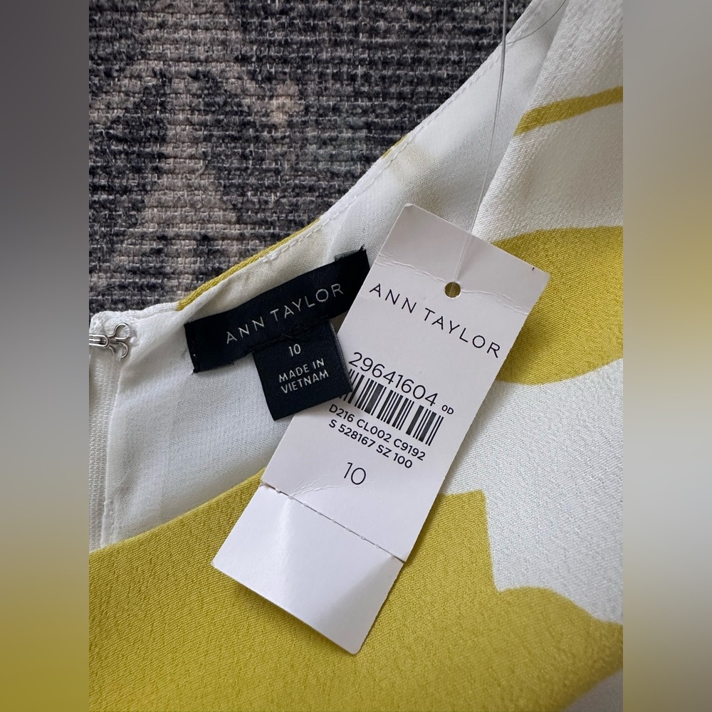 Ann Taylor white and yellow floral short tie sleeve dress NWT - Picture 4 of 7